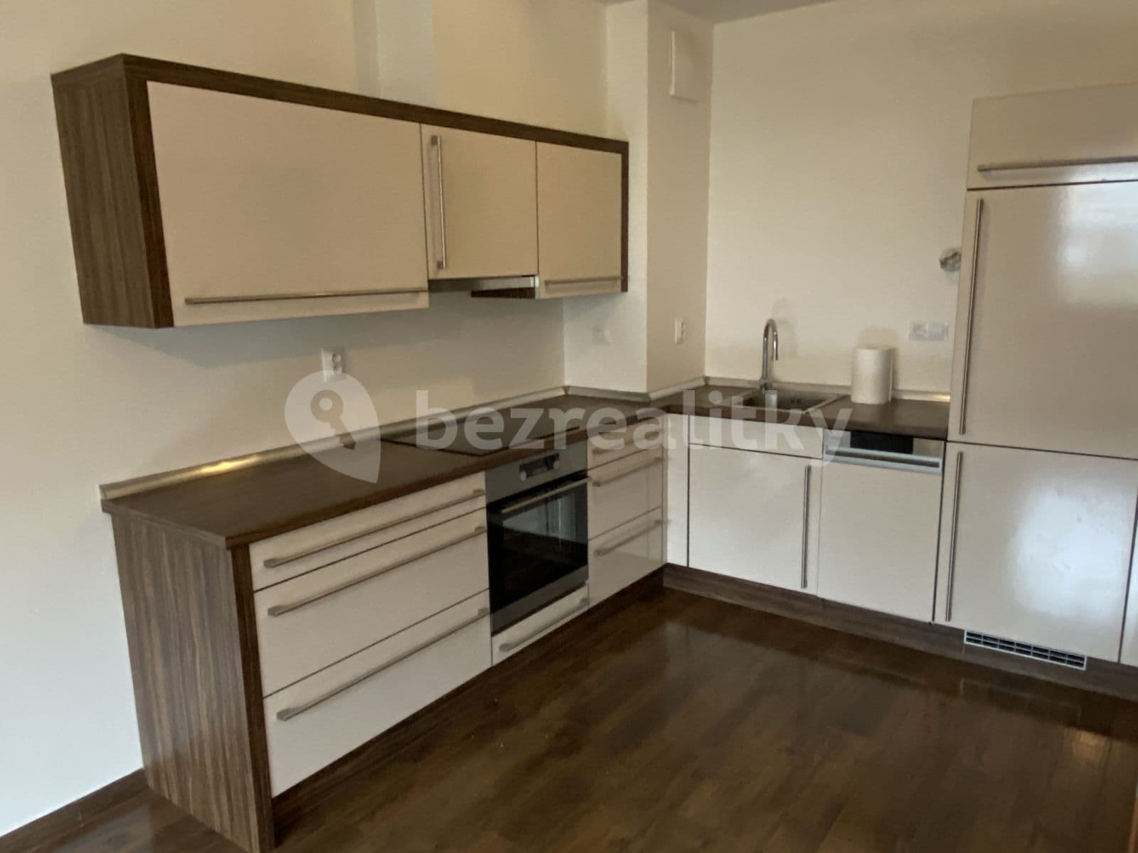 1 bedroom with open-plan kitchen flat to rent, 50 m², Plzeňská, Prague, Prague 1 bedroom with open-plan kitchen flat to rent, 50 m², Plzeňská, Prague, Prague