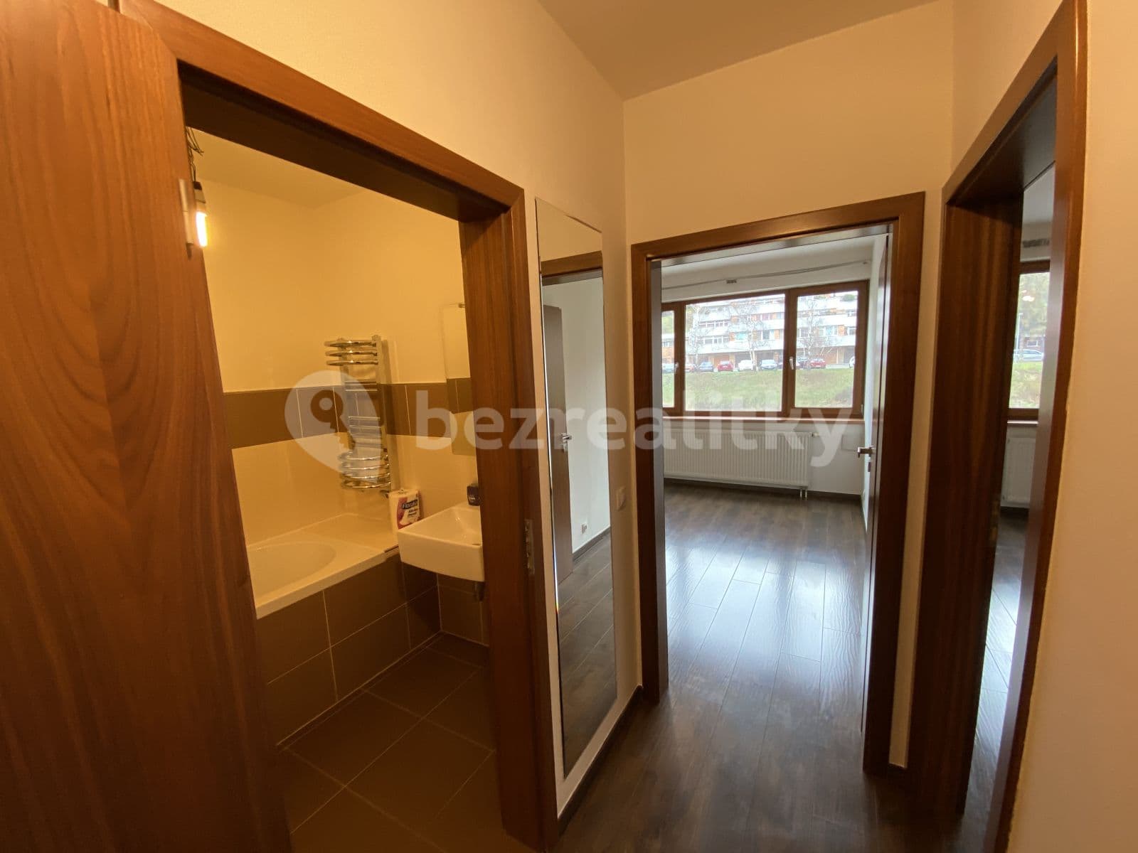 1 bedroom with open-plan kitchen flat to rent, 50 m², Plzeňská, Prague, Prague 1 bedroom with open-plan kitchen flat to rent, 50 m², Plzeňská, Prague, Prague