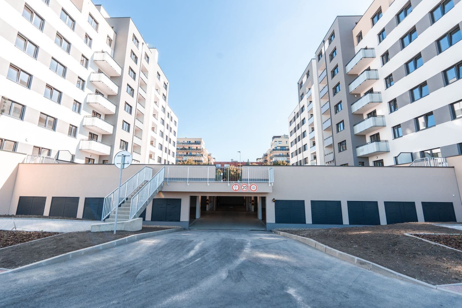 Studio flat to rent, 35 m², Miloše Havla, Prague, Prague Studio flat to rent, 35 m², Miloše Havla, Prague, Prague