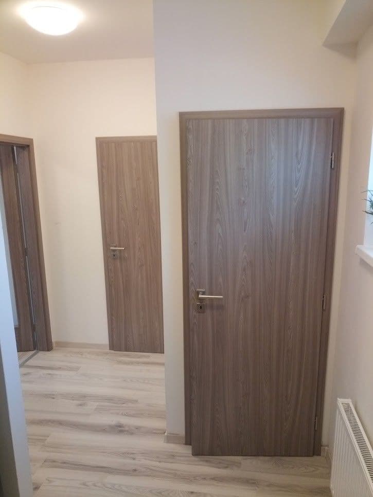 2 bedroom with open-plan kitchen flat to rent, 63 m², Gymnazijní, Jindřichův Hradec, Jihočeský Region 2 bedroom with open-plan kitchen flat to rent, 63 m², Gymnazijní, Jindřichův Hradec, Jihočeský Region