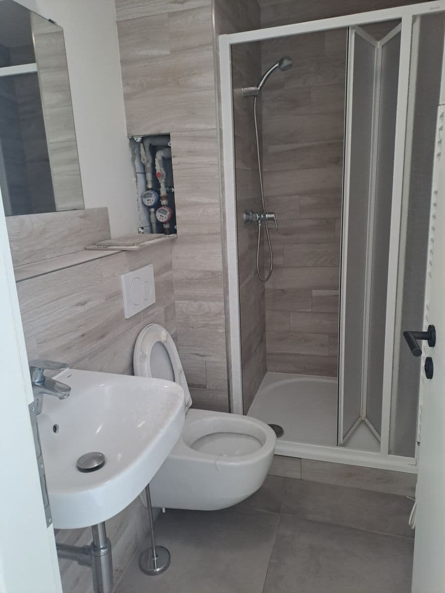 1 bedroom with open-plan kitchen flat to rent, 30 m², Hradecká, Hradec Králové, Královéhradecký Region 1 bedroom with open-plan kitchen flat to rent, 30 m², Hradecká, Hradec Králové, Královéhradecký Region