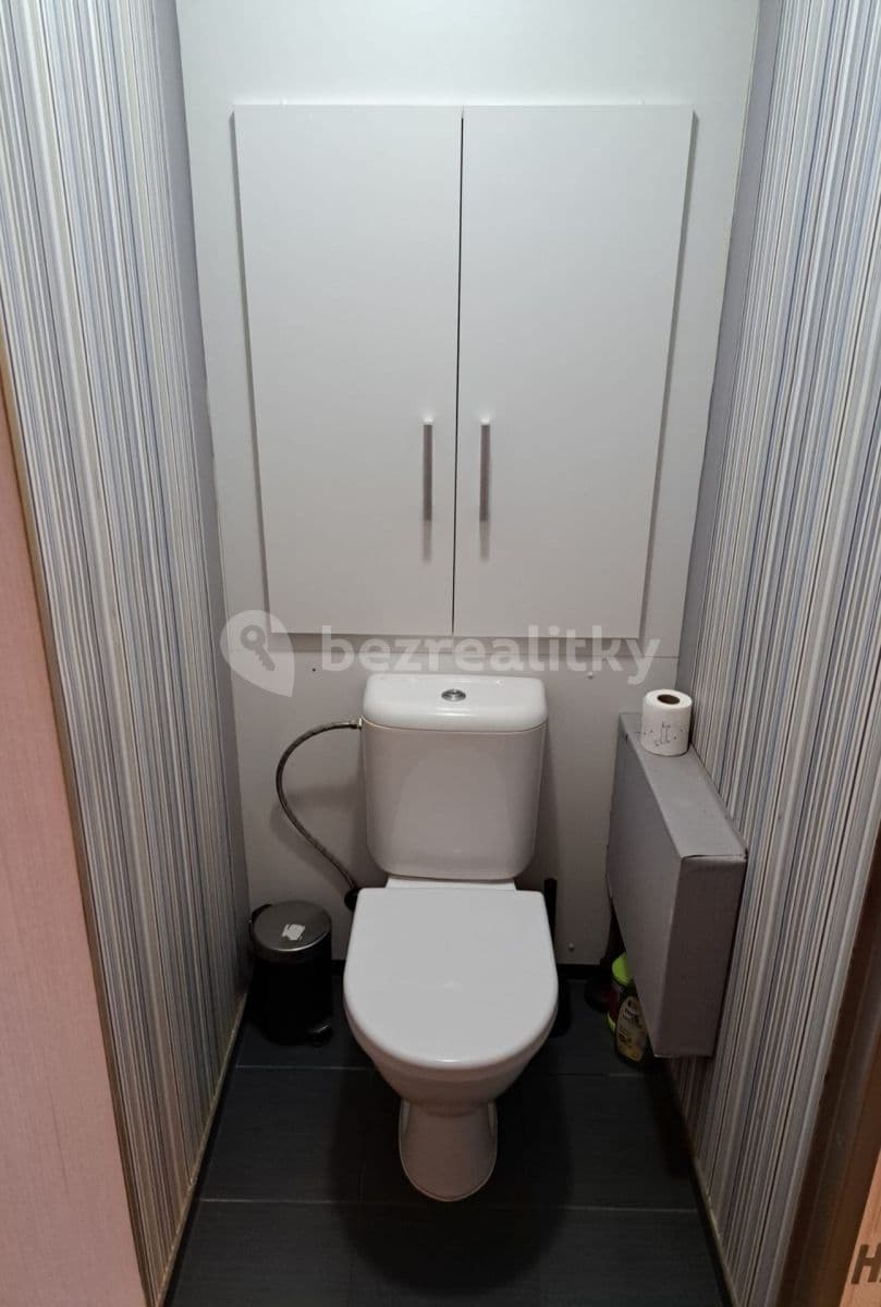 1 bedroom with open-plan kitchen flat to rent, 45 m², Kardašovská, Prague, Prague 1 bedroom with open-plan kitchen flat to rent, 45 m², Kardašovská, Prague, Prague