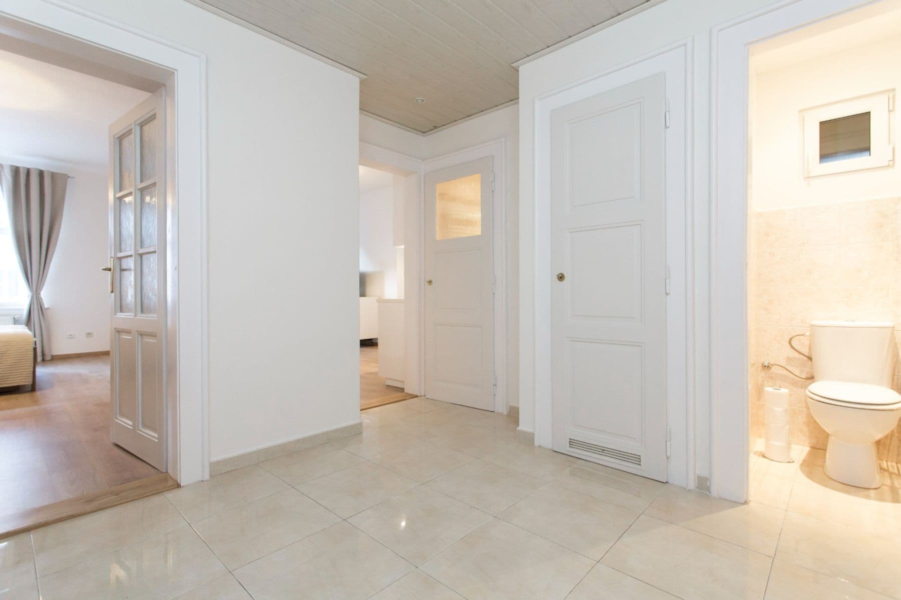 1 bedroom with open-plan kitchen flat to rent, 54 m², Jagellonská, Prague, Prague 1 bedroom with open-plan kitchen flat to rent, 54 m², Jagellonská, Prague, Prague