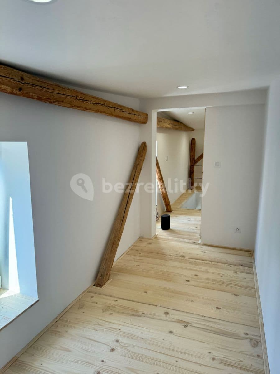 3 bedroom with open-plan kitchen flat to rent, 97 m², Smetanova, Jablonec nad Nisou, Liberecký Region 3 bedroom with open-plan kitchen flat to rent, 97 m², Smetanova, Jablonec nad Nisou, Liberecký Region