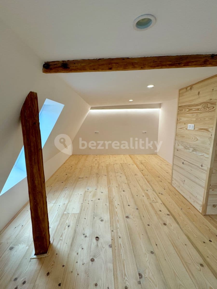 3 bedroom with open-plan kitchen flat to rent, 97 m², Smetanova, Jablonec nad Nisou, Liberecký Region 3 bedroom with open-plan kitchen flat to rent, 97 m², Smetanova, Jablonec nad Nisou, Liberecký Region