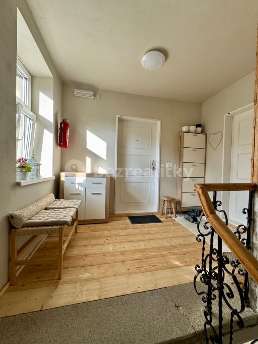 3 bedroom with open-plan kitchen flat to rent, 97 m², Smetanova, Jablonec nad Nisou, Liberecký Region 3 bedroom with open-plan kitchen flat to rent, 97 m², Smetanova, Jablonec nad Nisou, Liberecký Region