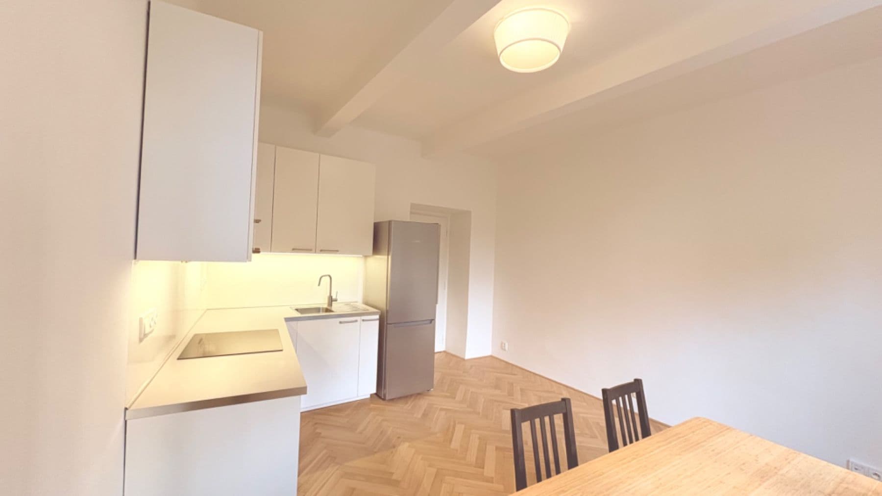 1 bedroom with open-plan kitchen flat to rent, 40 m², Na Vrstvách, Prague, Prague 1 bedroom with open-plan kitchen flat to rent, 40 m², Na Vrstvách, Prague, Prague