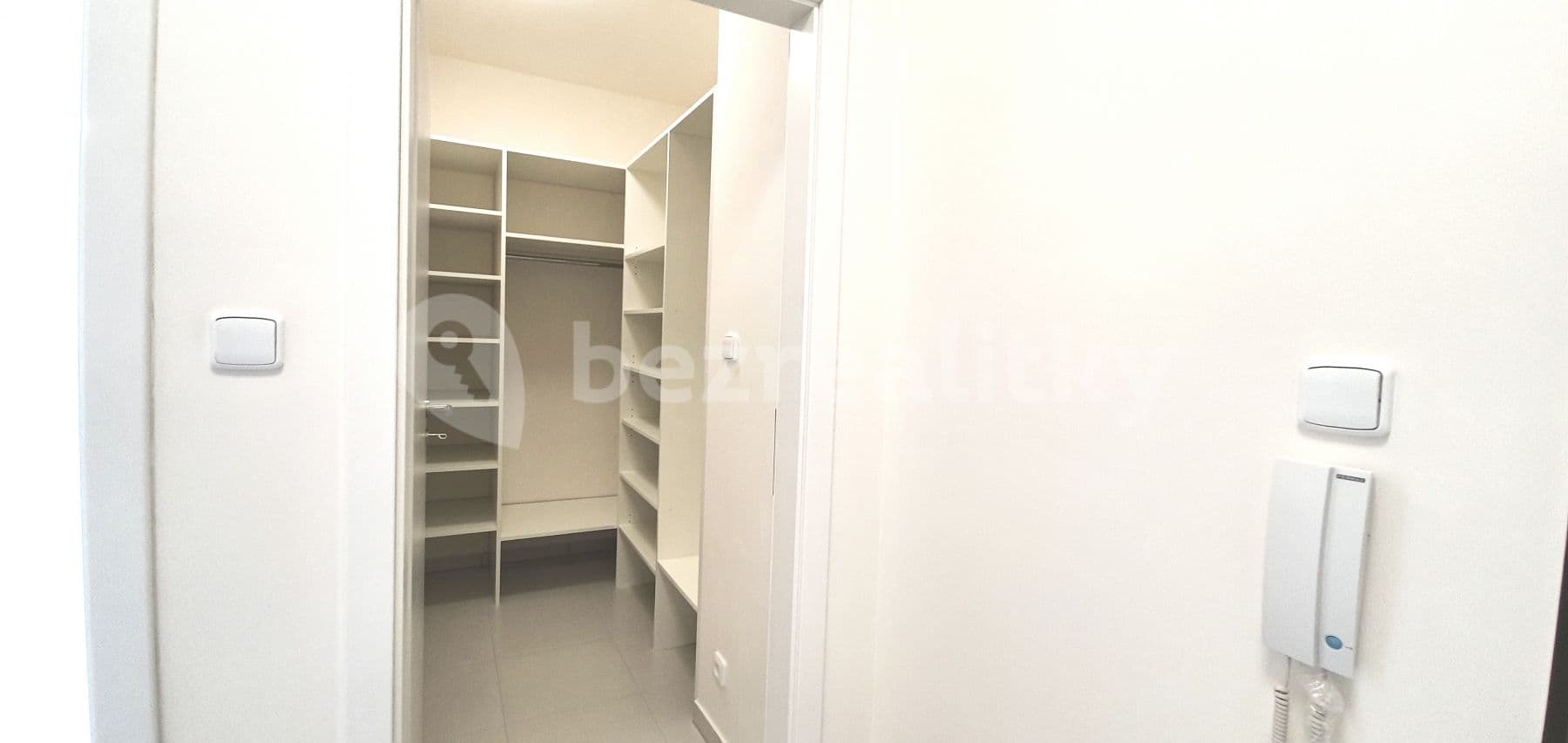 1 bedroom with open-plan kitchen flat to rent, 56 m², Honzíkova, Prague, Prague 1 bedroom with open-plan kitchen flat to rent, 56 m², Honzíkova, Prague, Prague