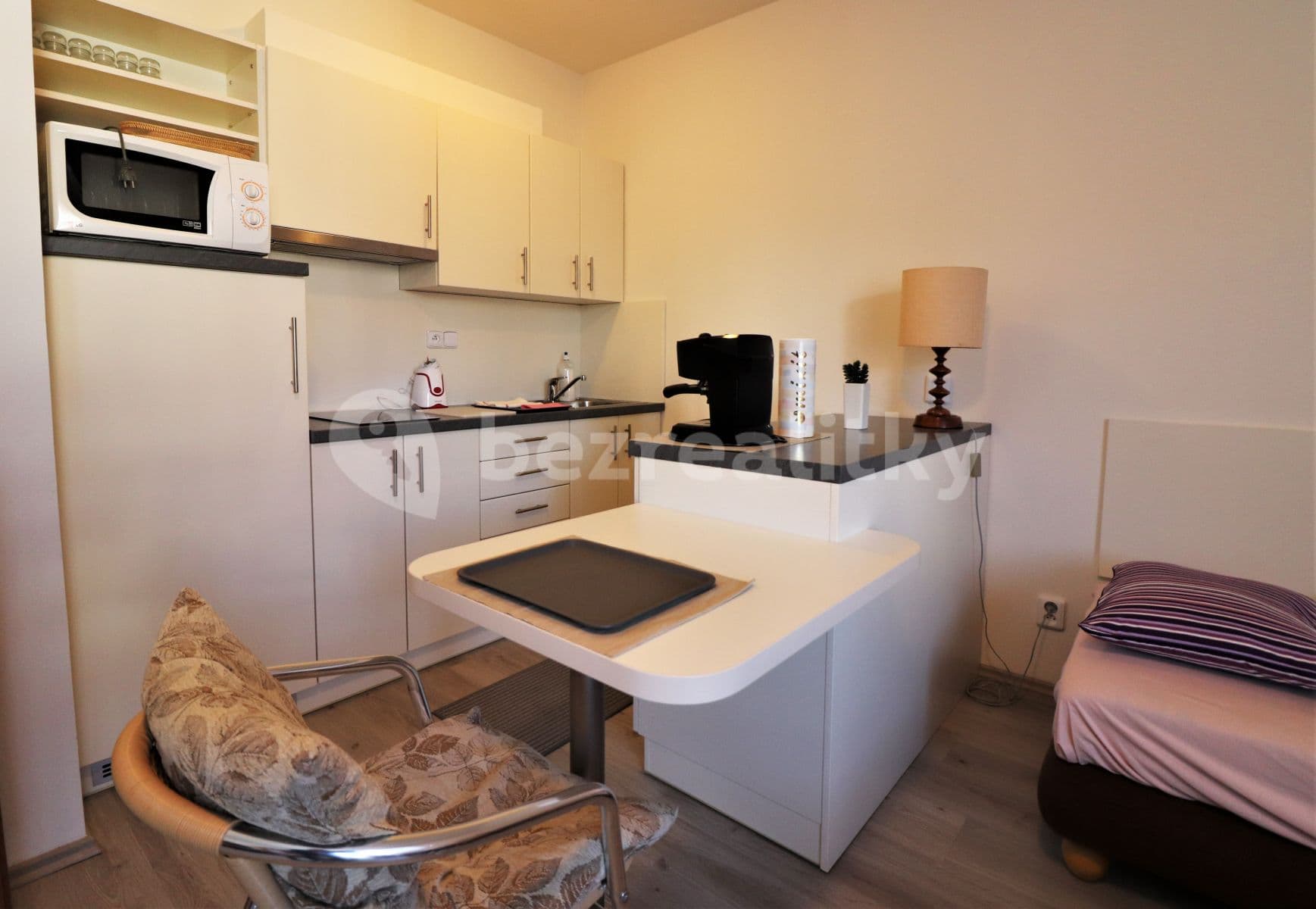 Small studio flat to rent, 26 m², K Lánu, Prague, Prague Small studio flat to rent, 26 m², K Lánu, Prague, Prague