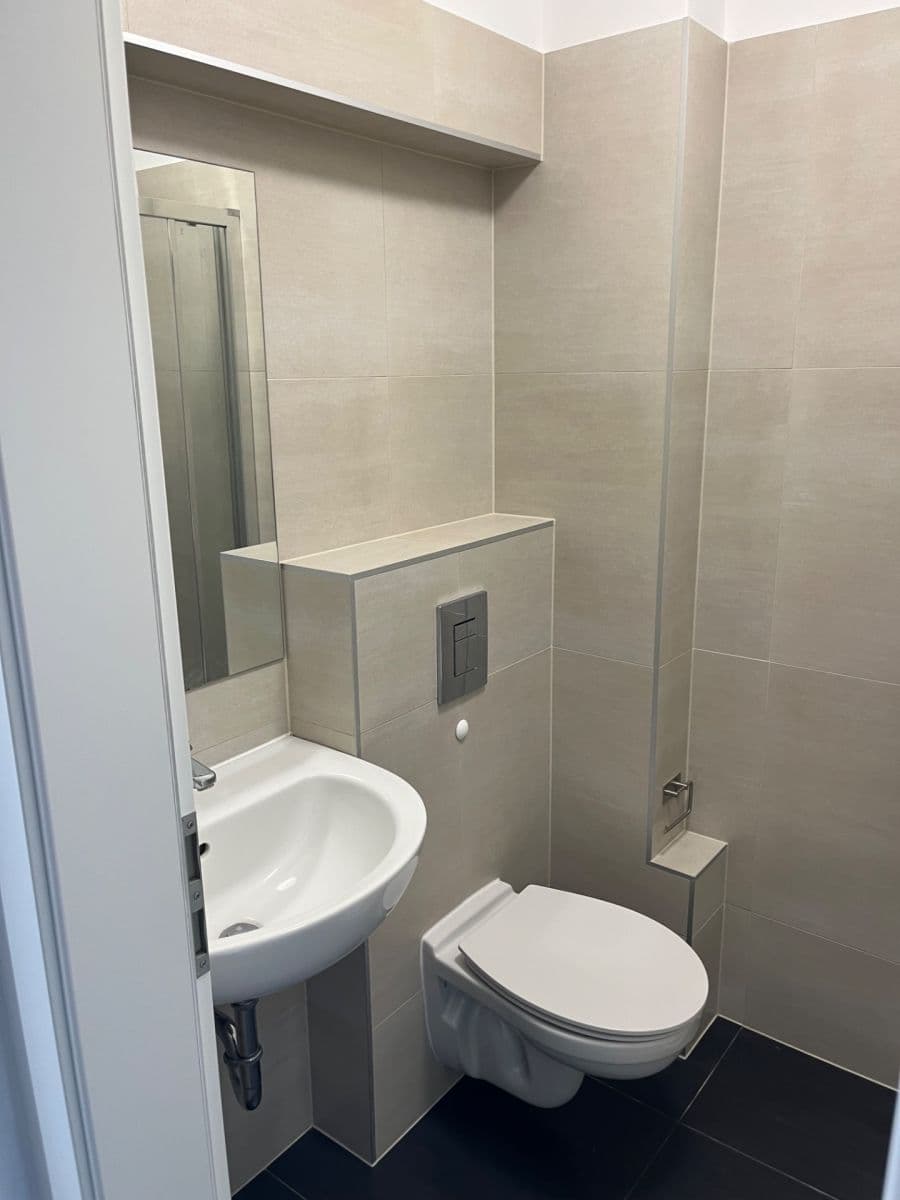 Studio flat to rent, 28 m², Omská, Prague, Prague Studio flat to rent, 28 m², Omská, Prague, Prague
