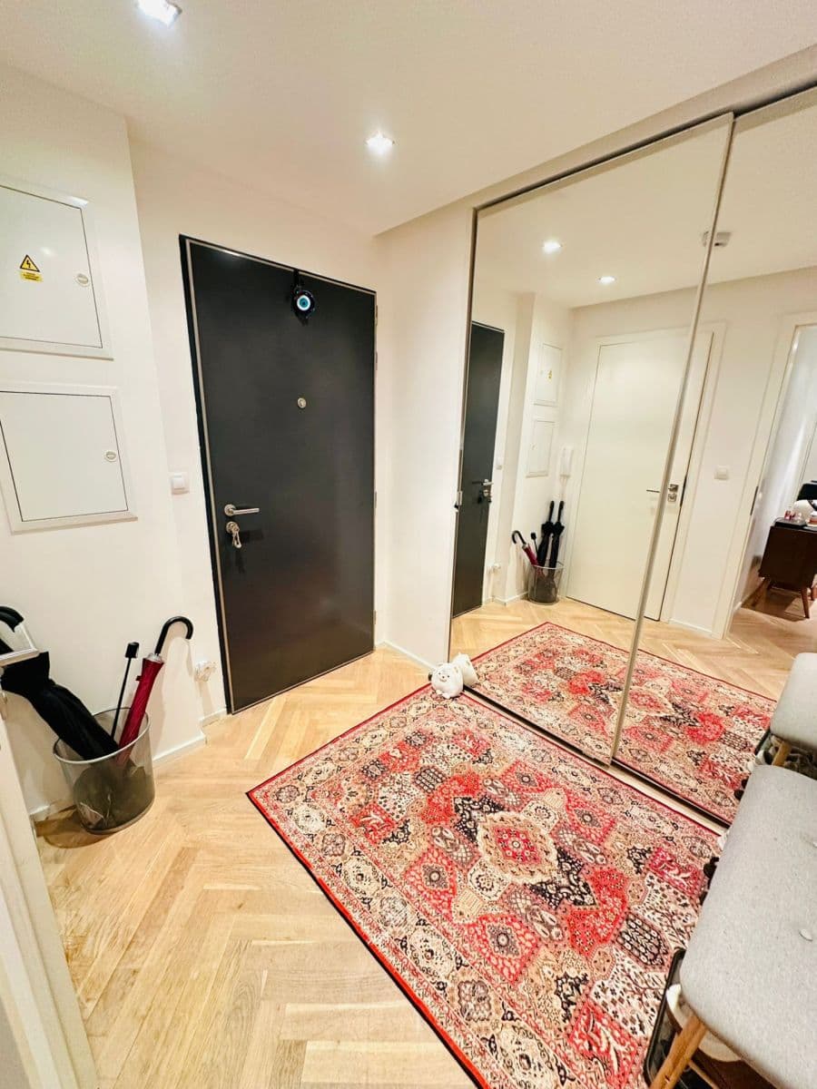 3 bedroom with open-plan kitchen flat to rent, 91 m², Kališnická, Prague, Prague 3 bedroom with open-plan kitchen flat to rent, 91 m², Kališnická, Prague, Prague