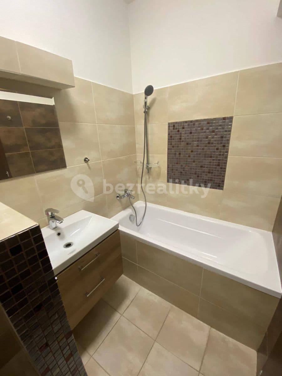 3 bedroom flat to rent, 71 m², Lužická, Bratislava - mestská časť Staré Mesto, Bratislavský Region 3 bedroom flat to rent, 71 m², Lužická, Bratislava - mestská časť Staré Mesto, Bratislavský Region