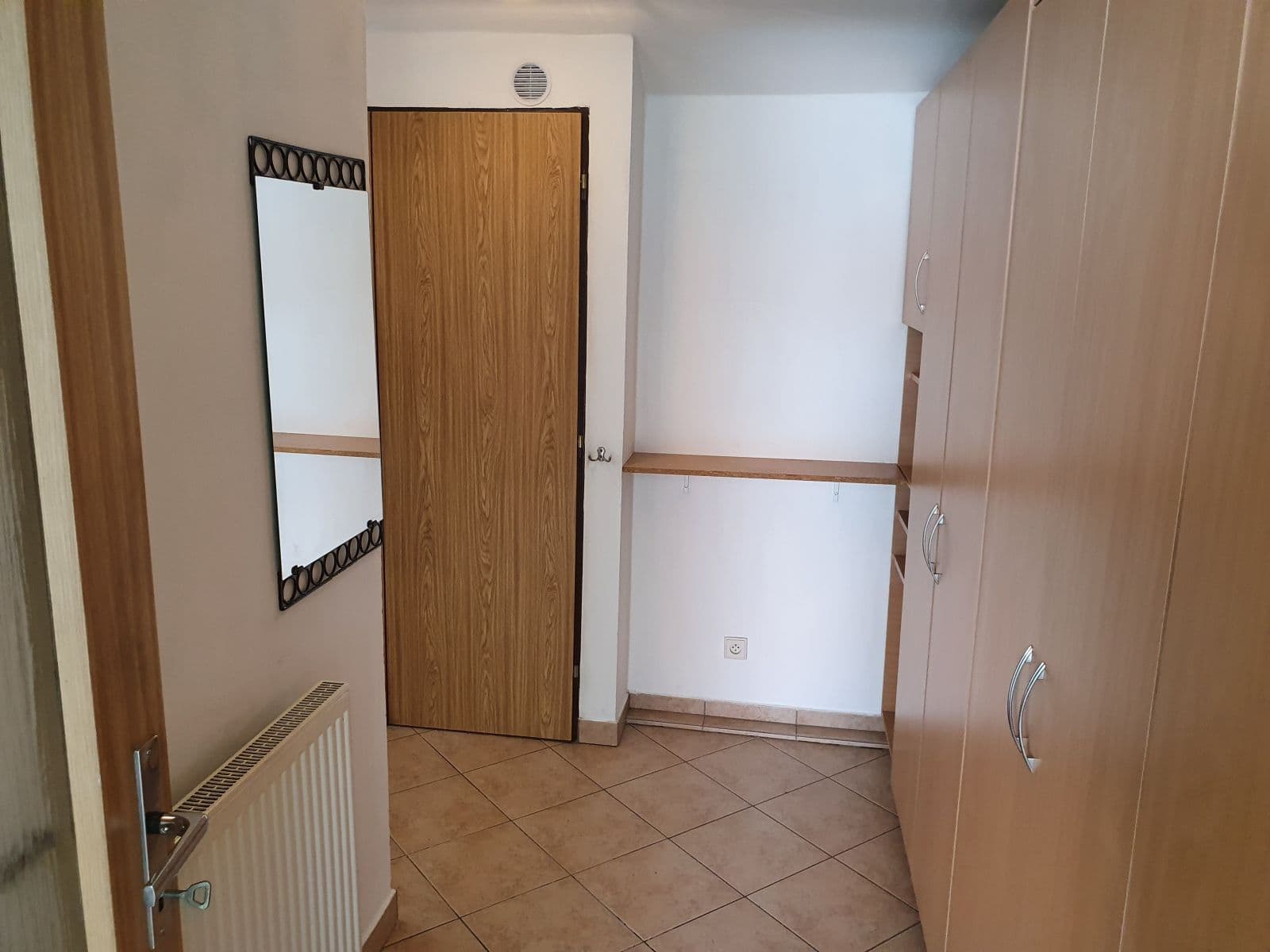 1 bedroom with open-plan kitchen flat to rent, 61 m², Politických Vězňů, Plzeň, Plzeňský Region 1 bedroom with open-plan kitchen flat to rent, 61 m², Politických Vězňů, Plzeň, Plzeňský Region