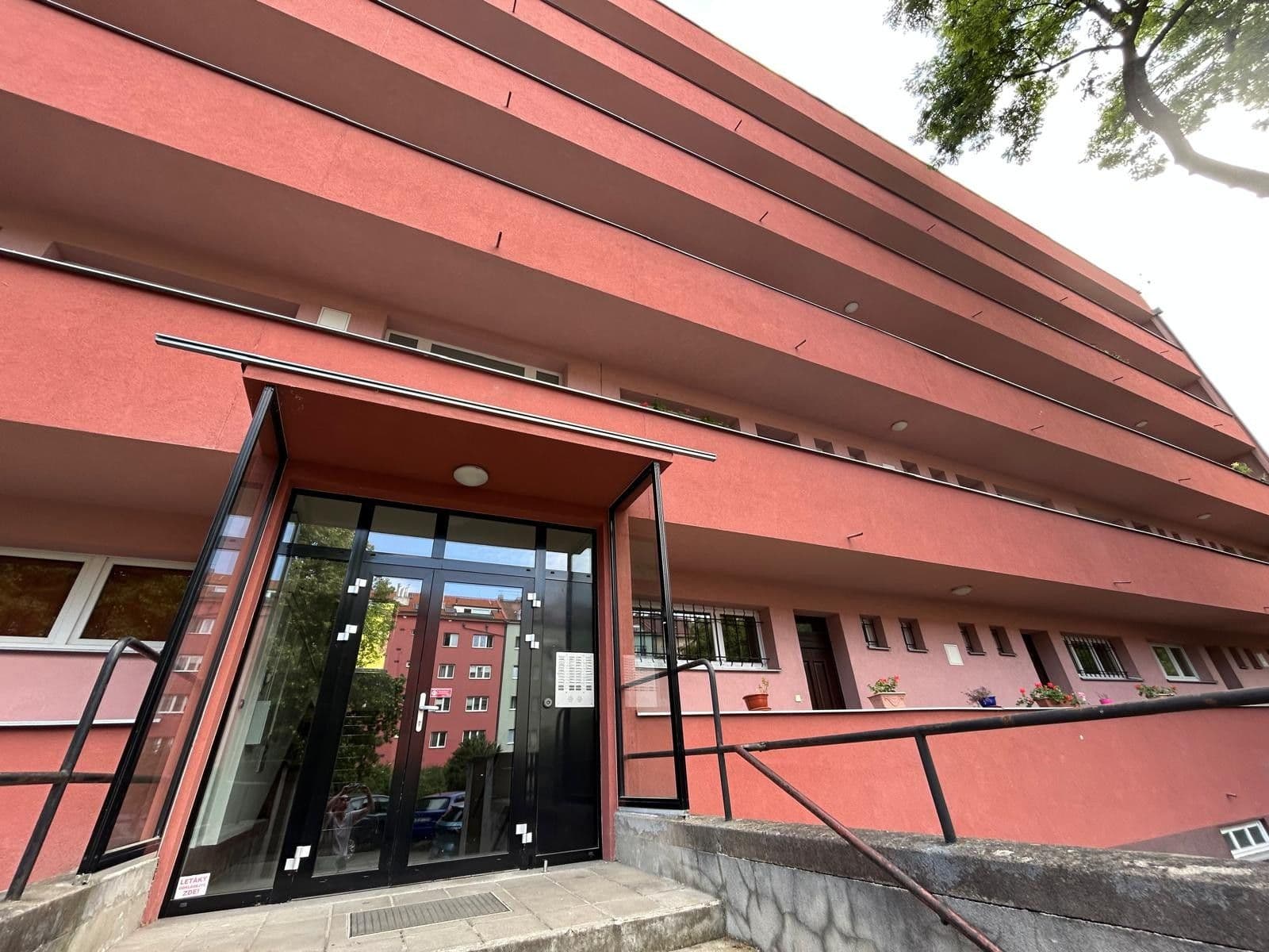 1 bedroom with open-plan kitchen flat to rent, 42 m², Humpolecká, Prague, Prague 1 bedroom with open-plan kitchen flat to rent, 42 m², Humpolecká, Prague, Prague