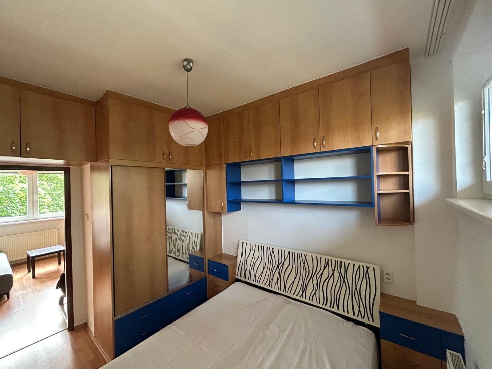 1 bedroom with open-plan kitchen flat to rent, 42 m², Humpolecká, Prague, Prague 1 bedroom with open-plan kitchen flat to rent, 42 m², Humpolecká, Prague, Prague