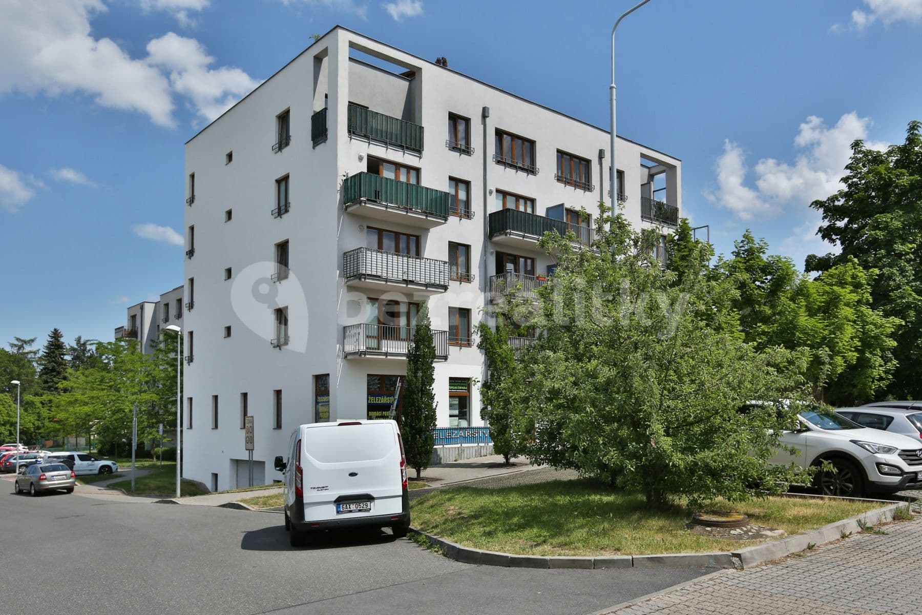 2 bedroom with open-plan kitchen flat to rent, 90 m², Elišky Přemyslovny, Prague, Prague 2 bedroom with open-plan kitchen flat to rent, 90 m², Elišky Přemyslovny, Prague, Prague