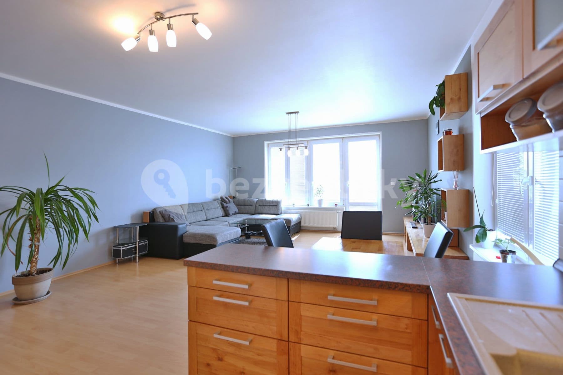 2 bedroom with open-plan kitchen flat to rent, 90 m², Elišky Přemyslovny, Prague, Prague 2 bedroom with open-plan kitchen flat to rent, 90 m², Elišky Přemyslovny, Prague, Prague
