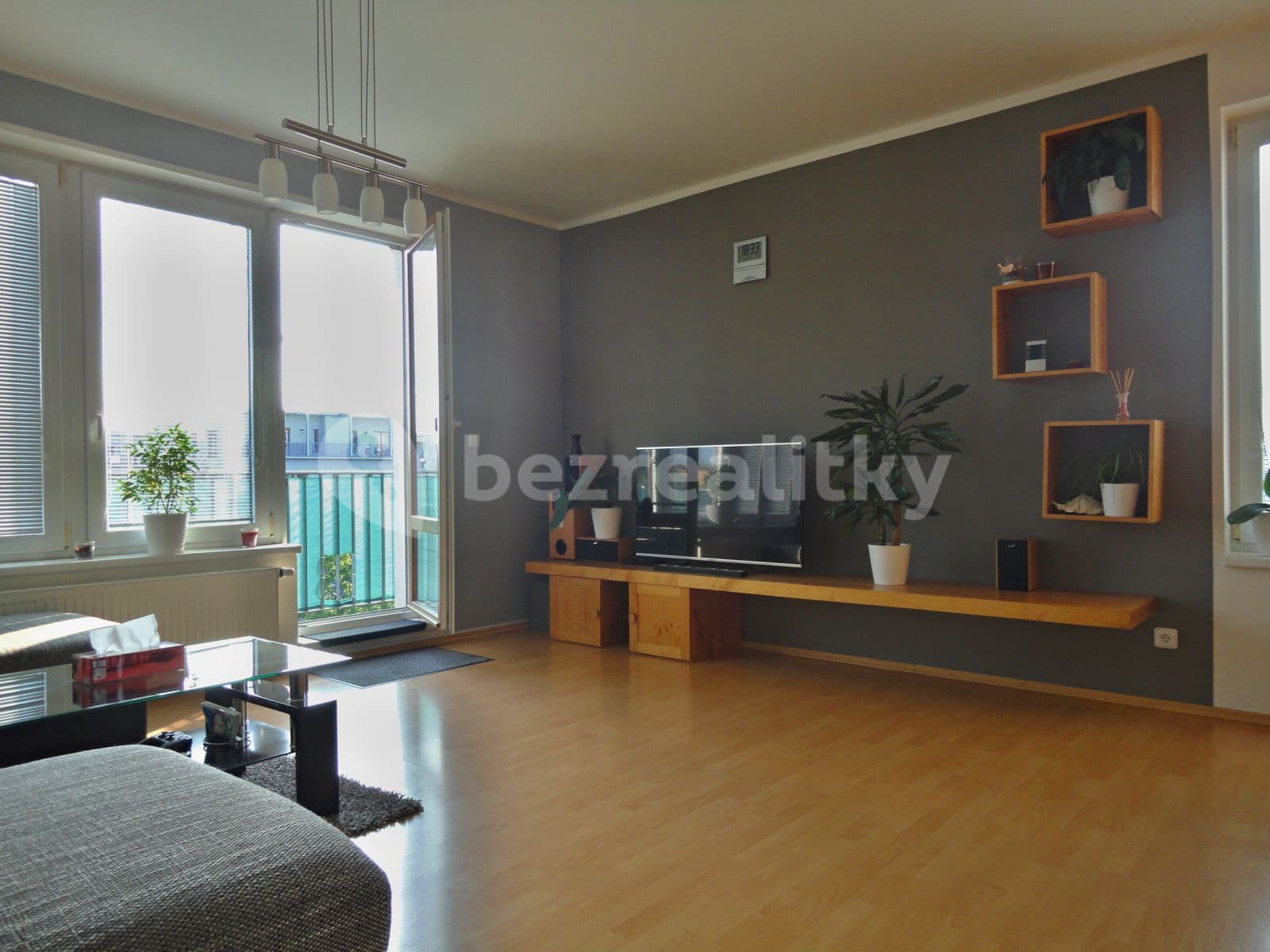 2 bedroom with open-plan kitchen flat to rent, 90 m², Elišky Přemyslovny, Prague, Prague 2 bedroom with open-plan kitchen flat to rent, 90 m², Elišky Přemyslovny, Prague, Prague