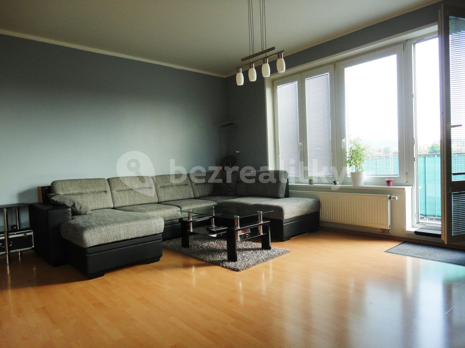 2 bedroom with open-plan kitchen flat to rent, 90 m², Elišky Přemyslovny, Prague, Prague 2 bedroom with open-plan kitchen flat to rent, 90 m², Elišky Přemyslovny, Prague, Prague