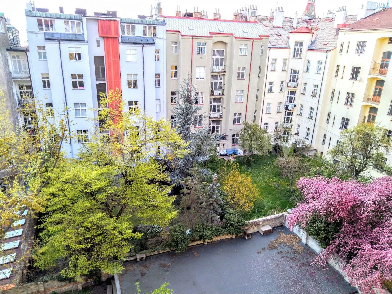 1 bedroom with open-plan kitchen flat to rent, 50 m², Čerchovská, Prague, Prague 1 bedroom with open-plan kitchen flat to rent, 50 m², Čerchovská, Prague, Prague