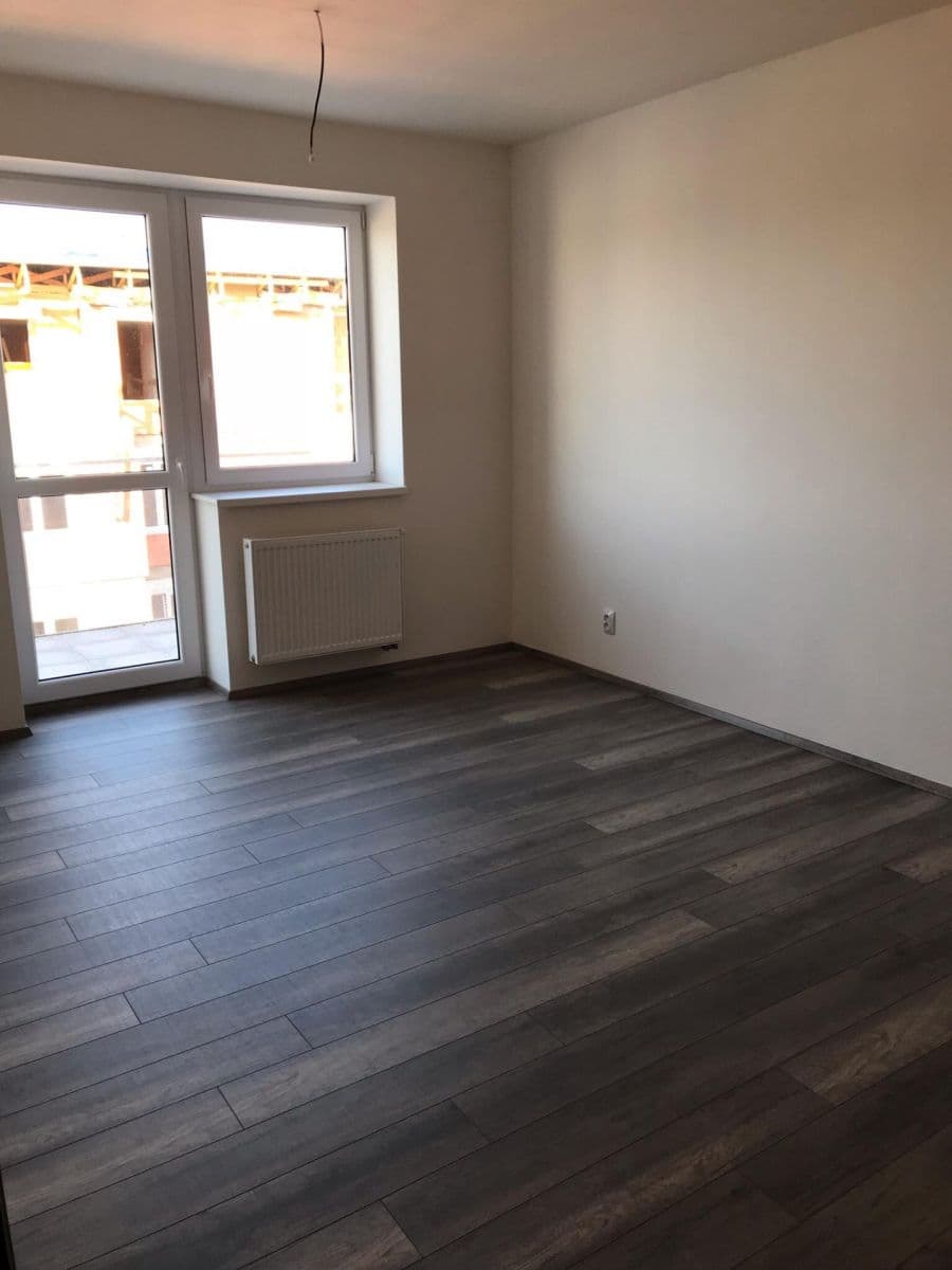2 bedroom with open-plan kitchen flat to rent, 71 m², Sentická, Brno, Jihomoravský Region 2 bedroom with open-plan kitchen flat to rent, 71 m², Sentická, Brno, Jihomoravský Region