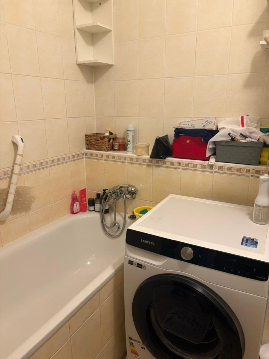 2 bedroom with open-plan kitchen flat to rent, 80 m², Zakšínská, Prague, Prague 2 bedroom with open-plan kitchen flat to rent, 80 m², Zakšínská, Prague, Prague