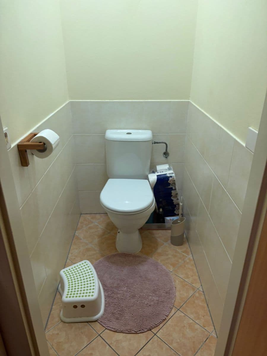 2 bedroom with open-plan kitchen flat to rent, 80 m², Zakšínská, Prague, Prague 2 bedroom with open-plan kitchen flat to rent, 80 m², Zakšínská, Prague, Prague