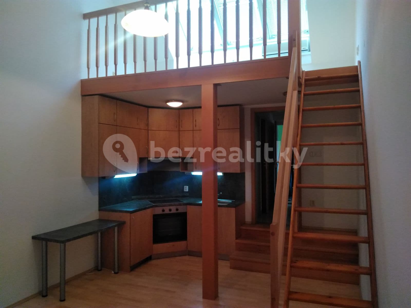 Studio flat to rent, 34 m², Štúrova, Prague, Prague Studio flat to rent, 34 m², Štúrova, Prague, Prague