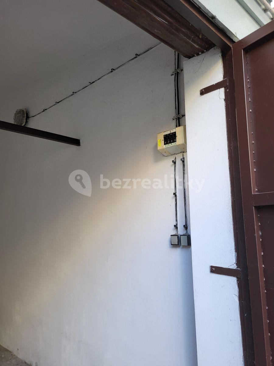 garage to rent, 15 m², Legerova, Prague, Prague