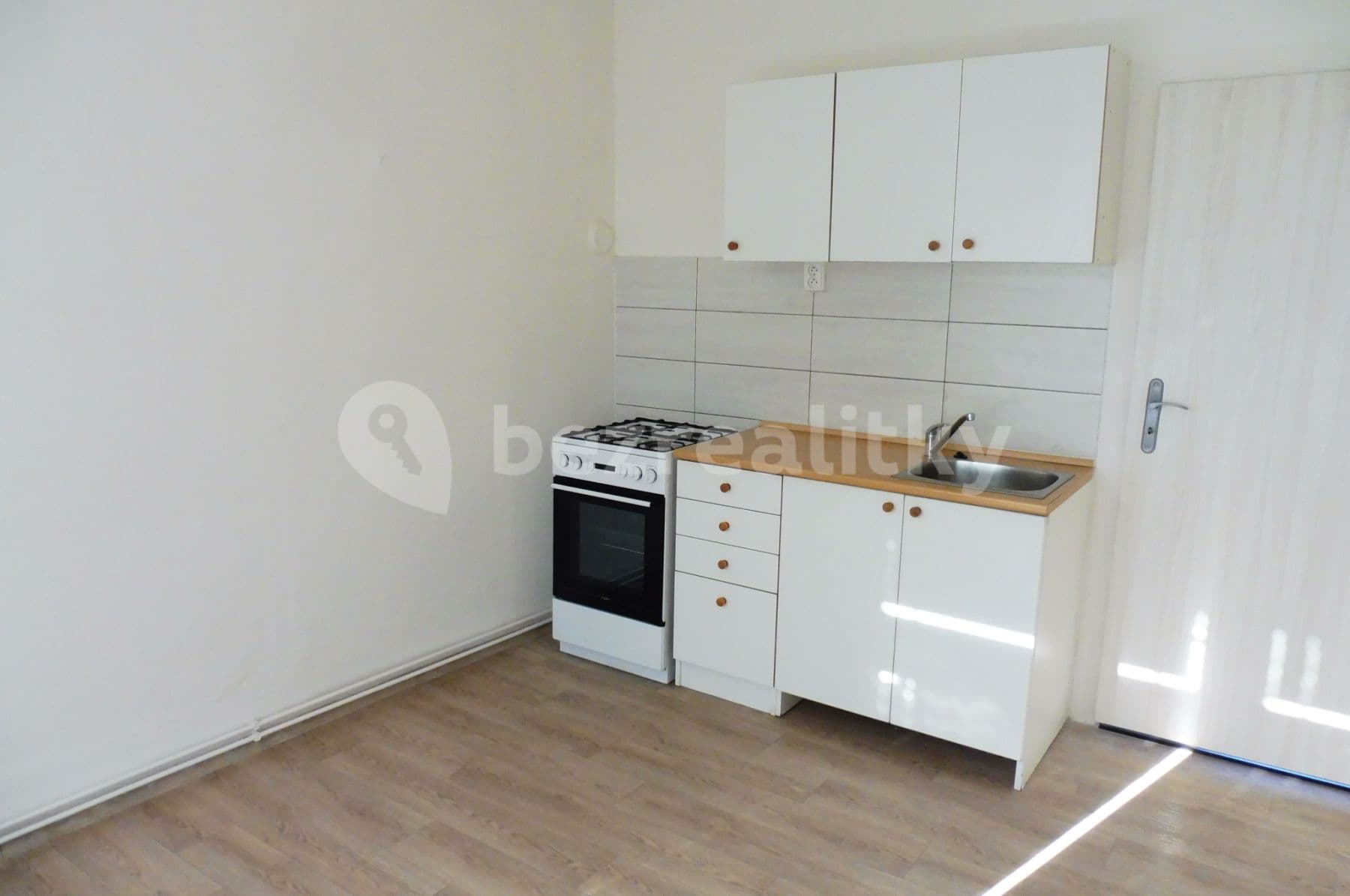 1 bedroom flat to rent, 43 m², Srbská, Brno, Jihomoravský Region 1 bedroom flat to rent, 43 m², Srbská, Brno, Jihomoravský Region