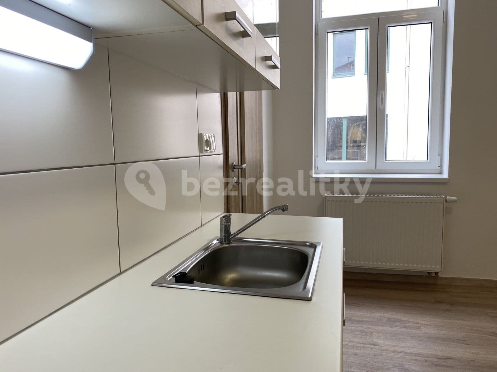 Studio flat to rent, 18 m², Riegrovo Náměstí, Poděbrady, Středočeský Region Studio flat to rent, 18 m², Riegrovo Náměstí, Poděbrady, Středočeský Region