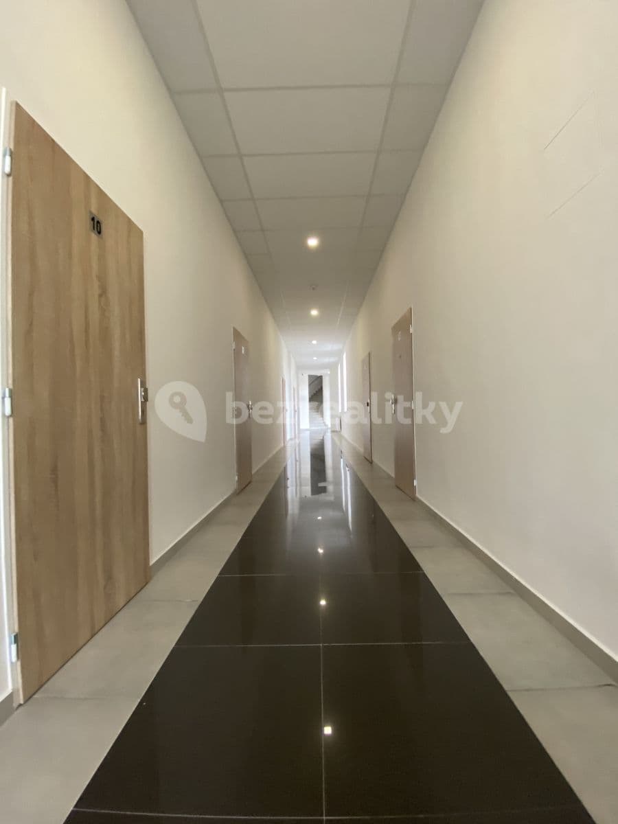 Studio flat to rent, 18 m², Riegrovo Náměstí, Poděbrady, Středočeský Region Studio flat to rent, 18 m², Riegrovo Náměstí, Poděbrady, Středočeský Region