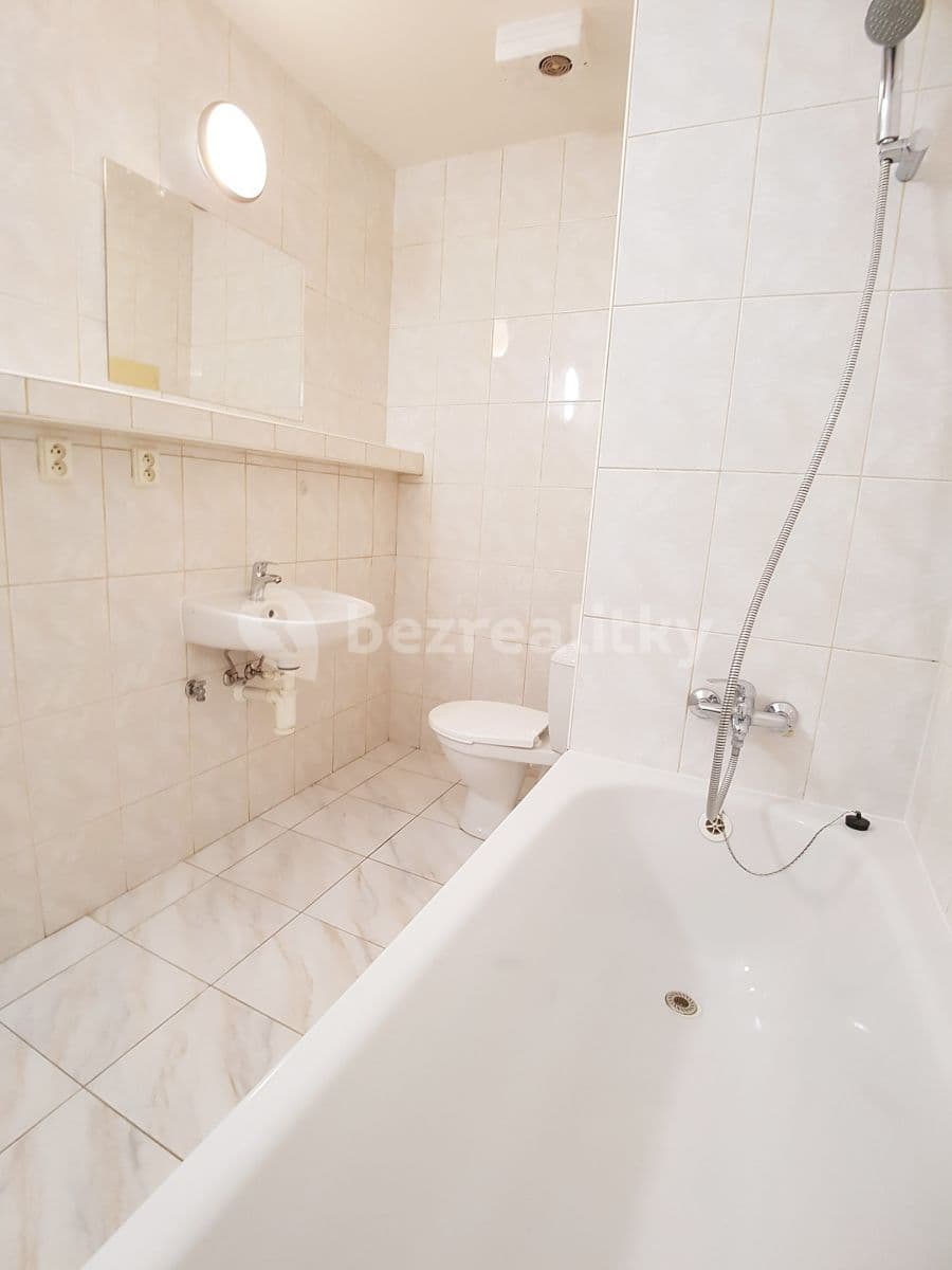 Studio flat to rent, 32 m², Sluneční Náměstí, Prague, Prague Studio flat to rent, 32 m², Sluneční Náměstí, Prague, Prague