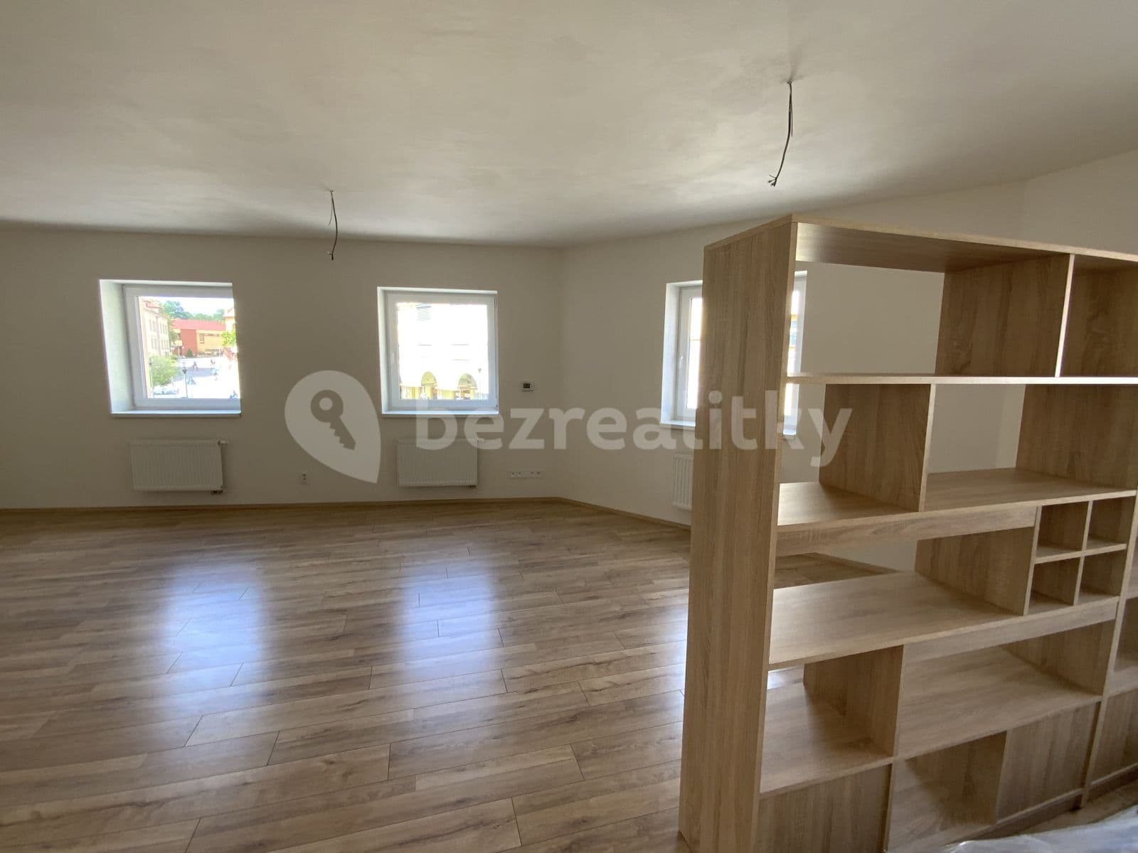 Studio flat to rent, 65 m², Masarykovo náměstí, Šlapanice, Jihomoravský Region Studio flat to rent, 65 m², Masarykovo náměstí, Šlapanice, Jihomoravský Region