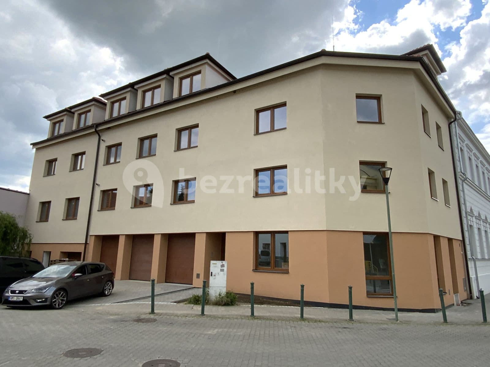 Studio flat to rent, 65 m², Masarykovo náměstí, Šlapanice, Jihomoravský Region Studio flat to rent, 65 m², Masarykovo náměstí, Šlapanice, Jihomoravský Region