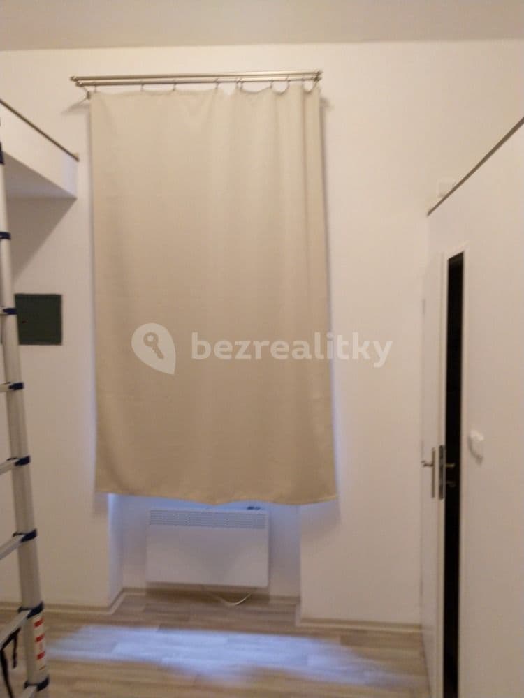 Small studio flat to rent, 22 m², Lublaňská, Prague, Prague Small studio flat to rent, 22 m², Lublaňská, Prague, Prague