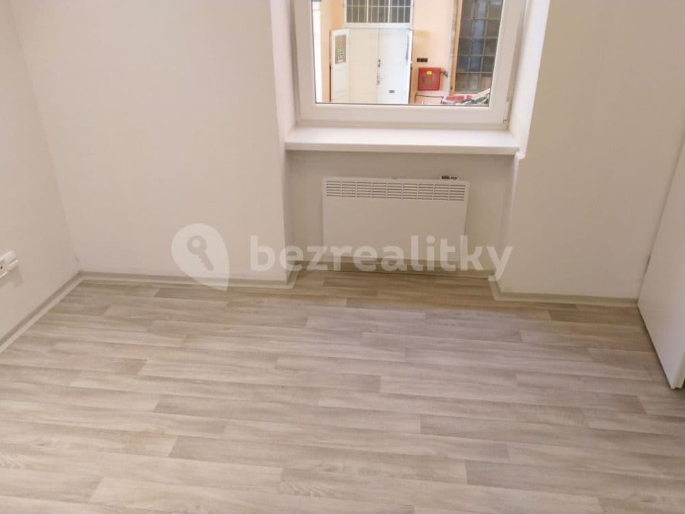 Small studio flat to rent, 22 m², Lublaňská, Prague, Prague Small studio flat to rent, 22 m², Lublaňská, Prague, Prague