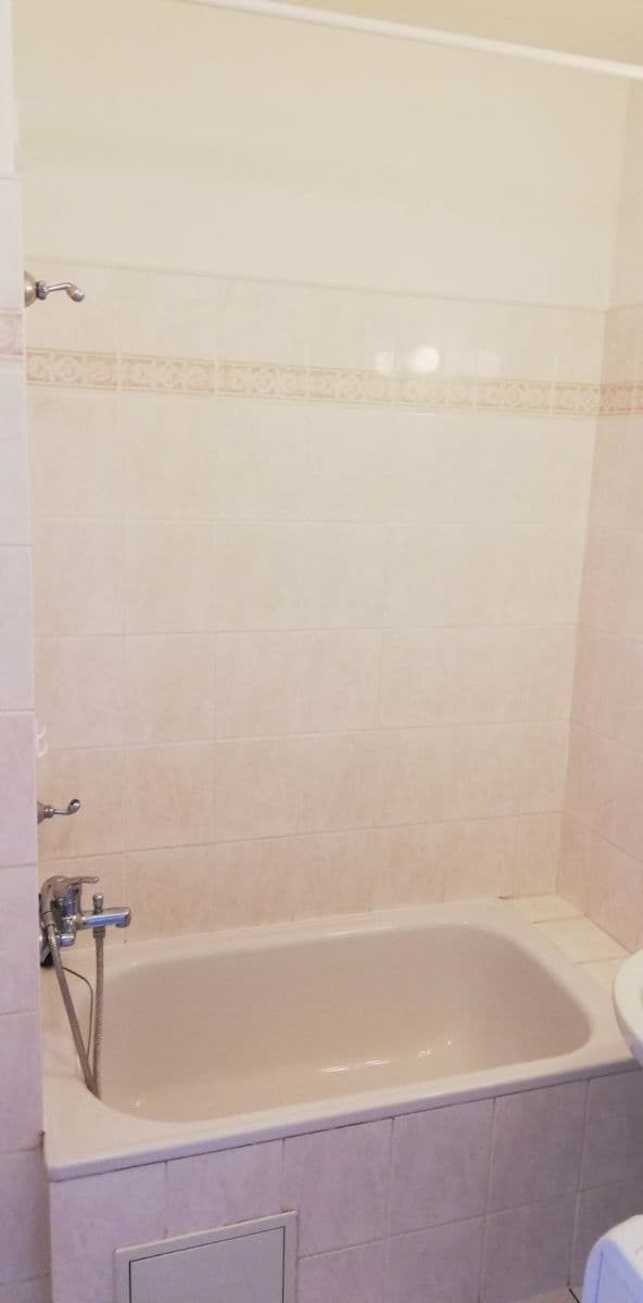 Studio flat to rent, 36 m², Morseova, Prague, Prague Studio flat to rent, 36 m², Morseova, Prague, Prague