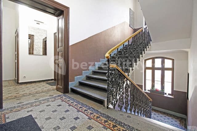 1 bedroom with open-plan kitchen flat to rent, 66 m², Milady Horákové, Prague, Prague 1 bedroom with open-plan kitchen flat to rent, 66 m², Milady Horákové, Prague, Prague