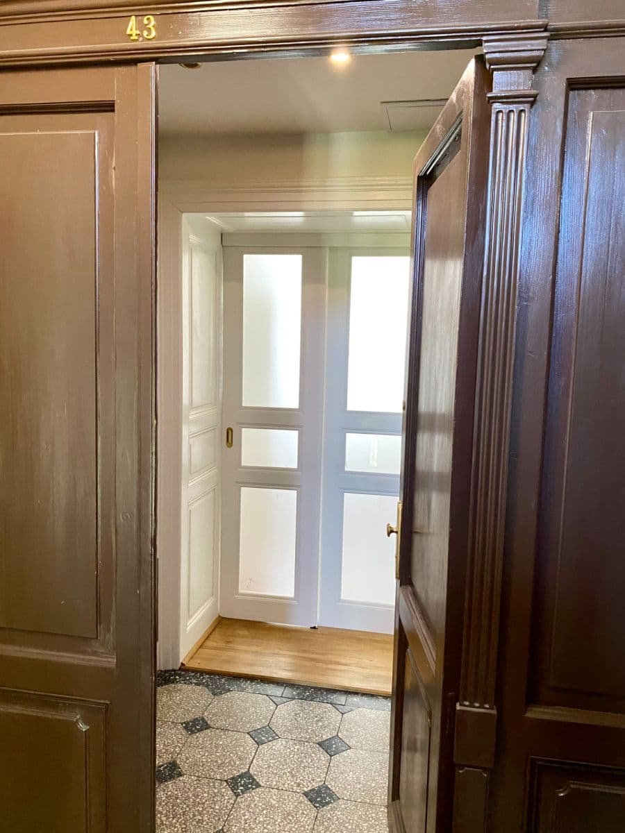 1 bedroom with open-plan kitchen flat to rent, 66 m², Milady Horákové, Prague, Prague 1 bedroom with open-plan kitchen flat to rent, 66 m², Milady Horákové, Prague, Prague