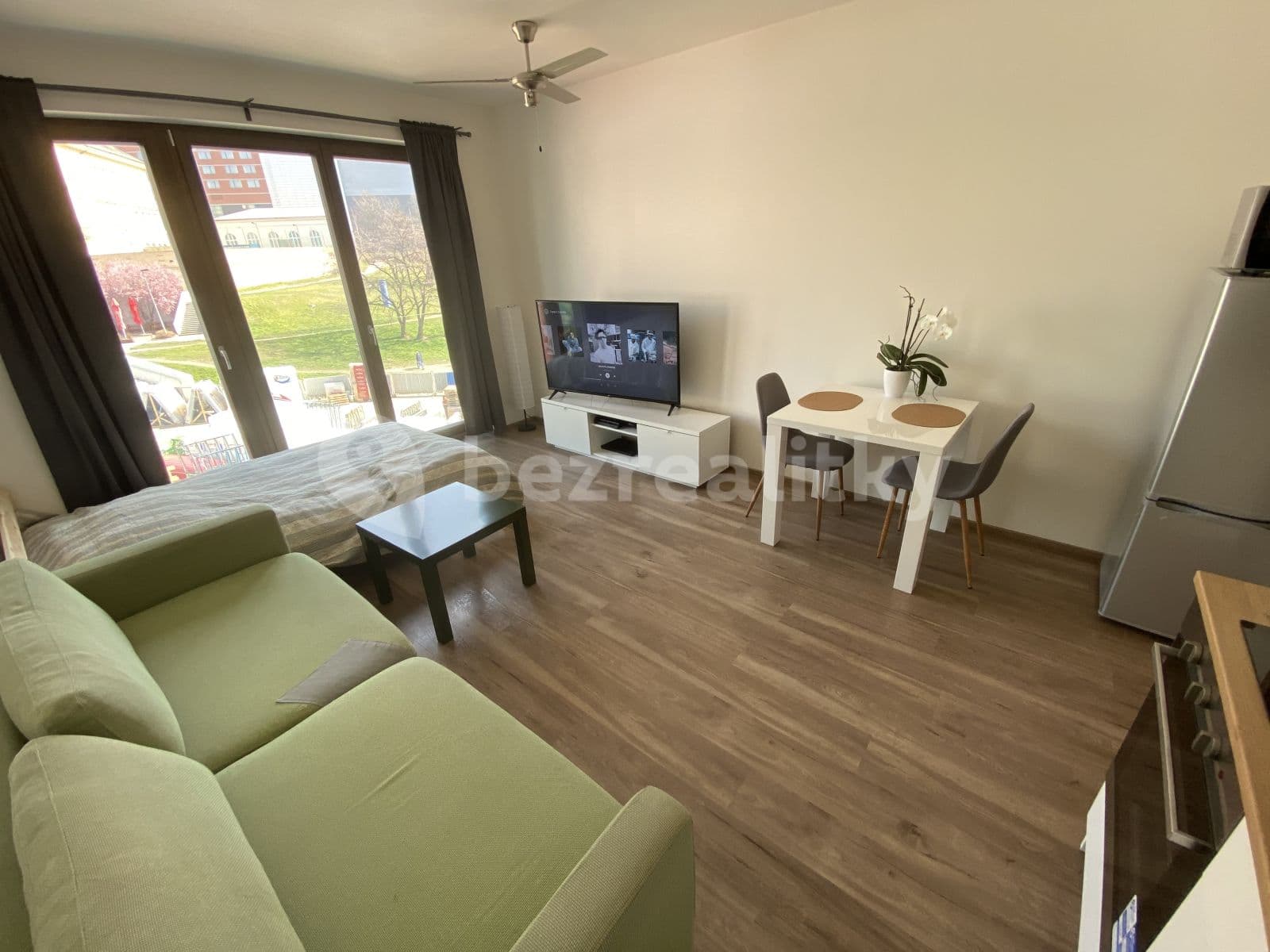 Studio flat to rent, 28 m², Bassova, Prague, Prague Studio flat to rent, 28 m², Bassova, Prague, Prague