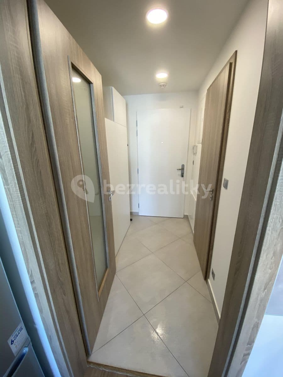 Studio flat to rent, 28 m², Bassova, Prague, Prague Studio flat to rent, 28 m², Bassova, Prague, Prague