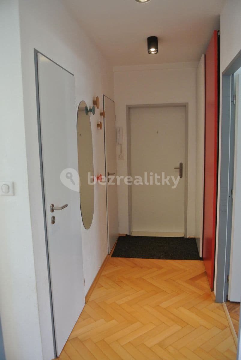 2 bedroom with open-plan kitchen flat to rent, 56 m², K Olympiku, Prague, Prague 2 bedroom with open-plan kitchen flat to rent, 56 m², K Olympiku, Prague, Prague