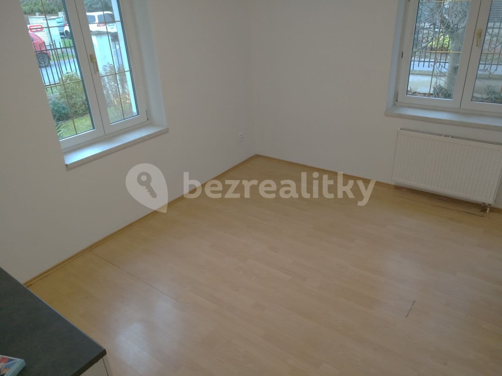 Small studio flat to rent, 21 m², Osvobození, Prague, Prague