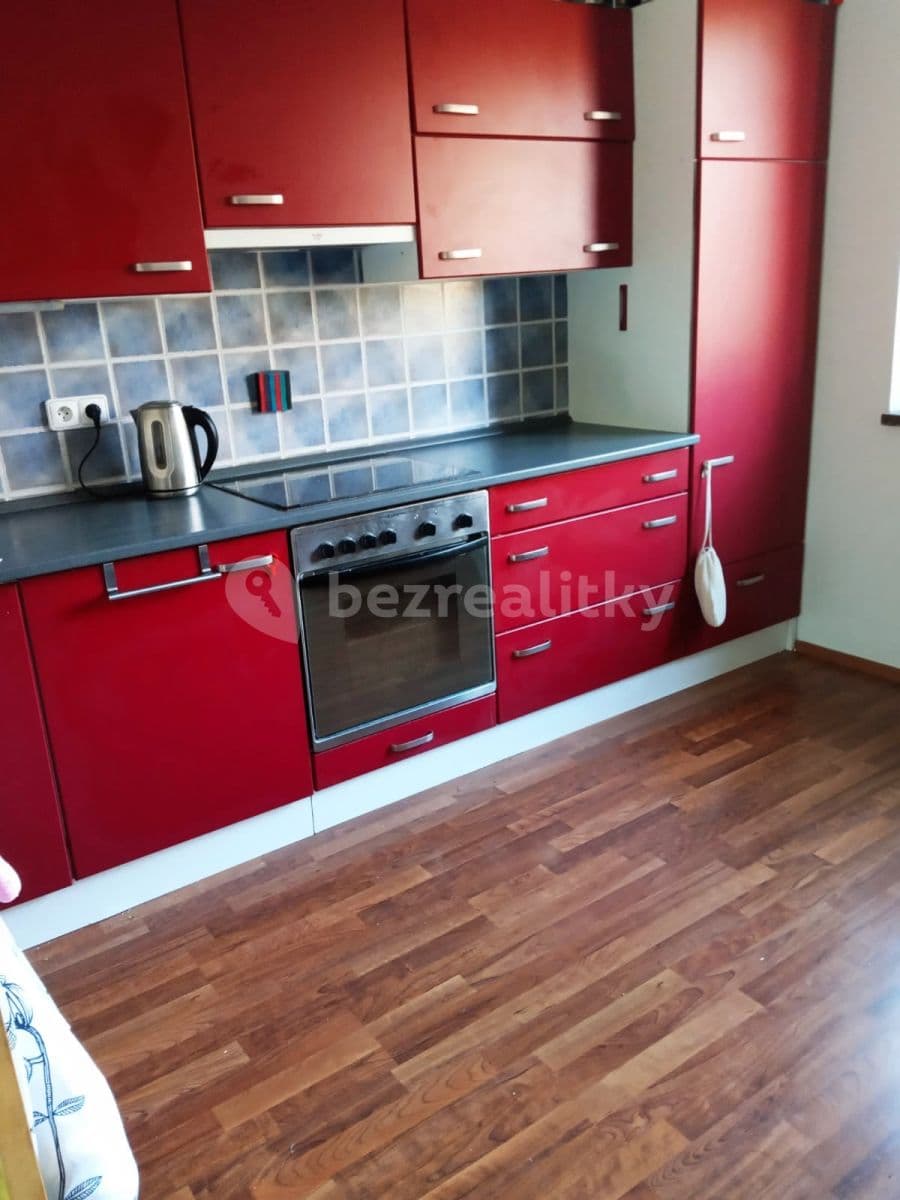 2 bedroom flat to rent, 84 m², Ohradní, Kamenice, Středočeský Region 2 bedroom flat to rent, 84 m², Ohradní, Kamenice, Středočeský Region