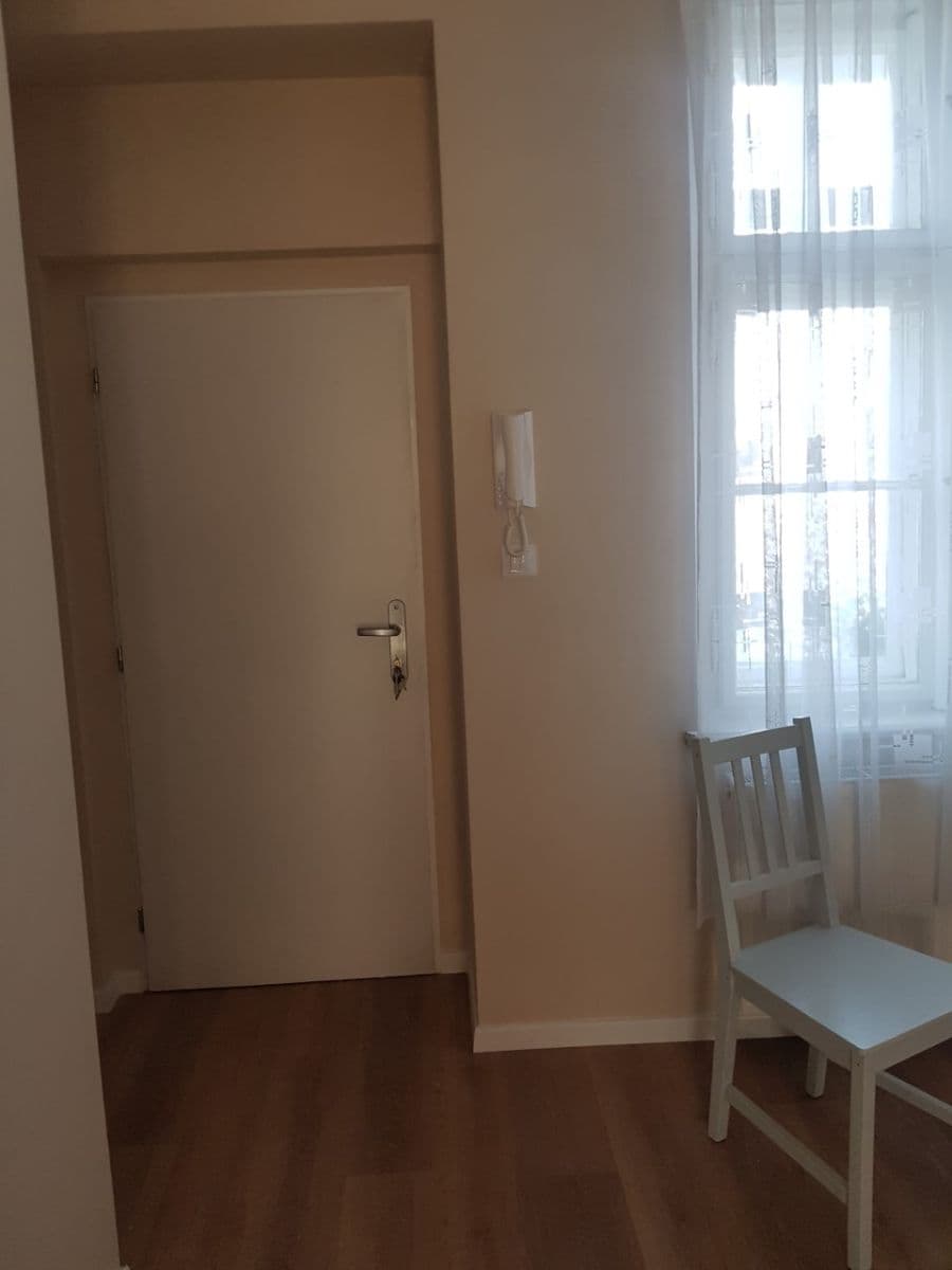 1 bedroom flat to rent, 43 m², Kamenická, Prague, Prague 1 bedroom flat to rent, 43 m², Kamenická, Prague, Prague