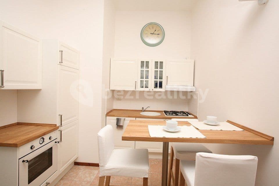 1 bedroom with open-plan kitchen flat to rent, 50 m², Korunní, Prague, Prague 1 bedroom with open-plan kitchen flat to rent, 50 m², Korunní, Prague, Prague