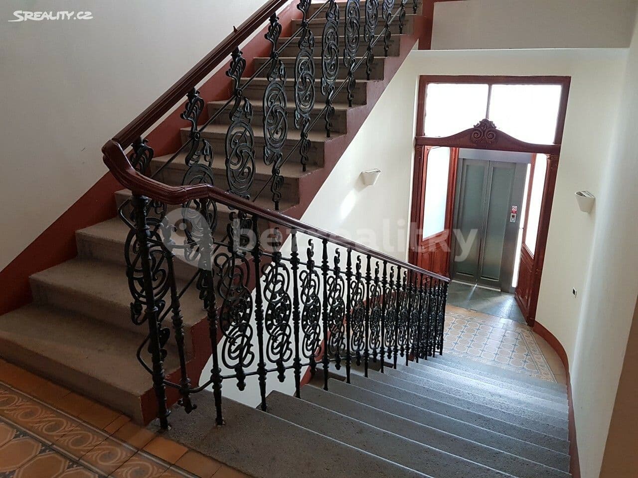 1 bedroom with open-plan kitchen flat to rent, 50 m², Korunní, Prague, Prague 1 bedroom with open-plan kitchen flat to rent, 50 m², Korunní, Prague, Prague