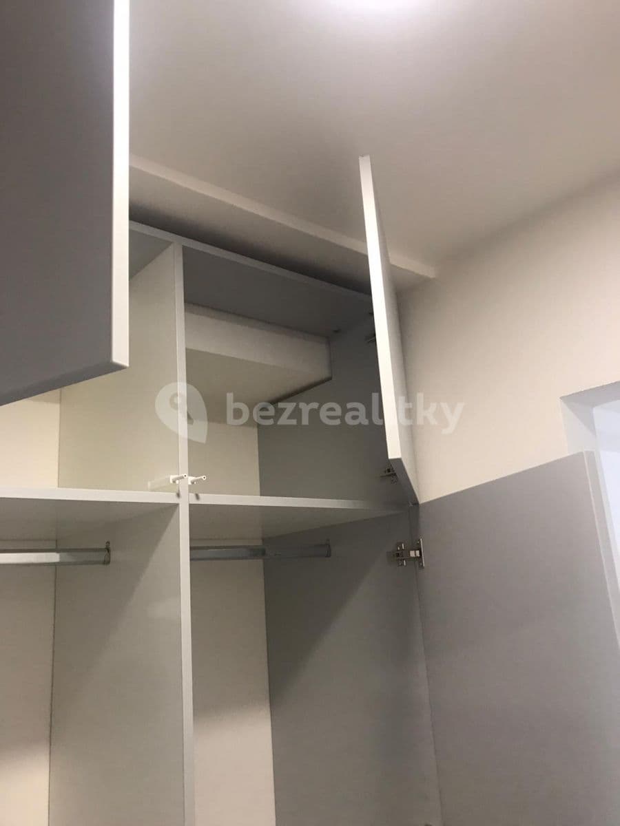 Studio flat to rent, 29 m², Souběžná Ⅱ, Prague, Prague Studio flat to rent, 29 m², Souběžná Ⅱ, Prague, Prague