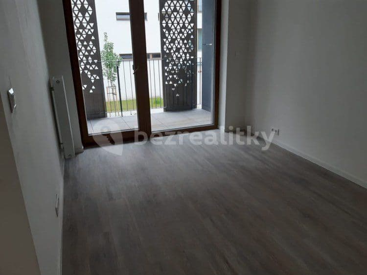 1 bedroom with open-plan kitchen flat to rent, 44 m², Pallova, Plzeň, Plzeňský Region 1 bedroom with open-plan kitchen flat to rent, 44 m², Pallova, Plzeň, Plzeňský Region